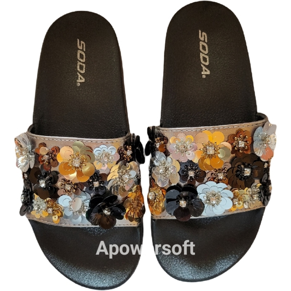 Size 7 slides